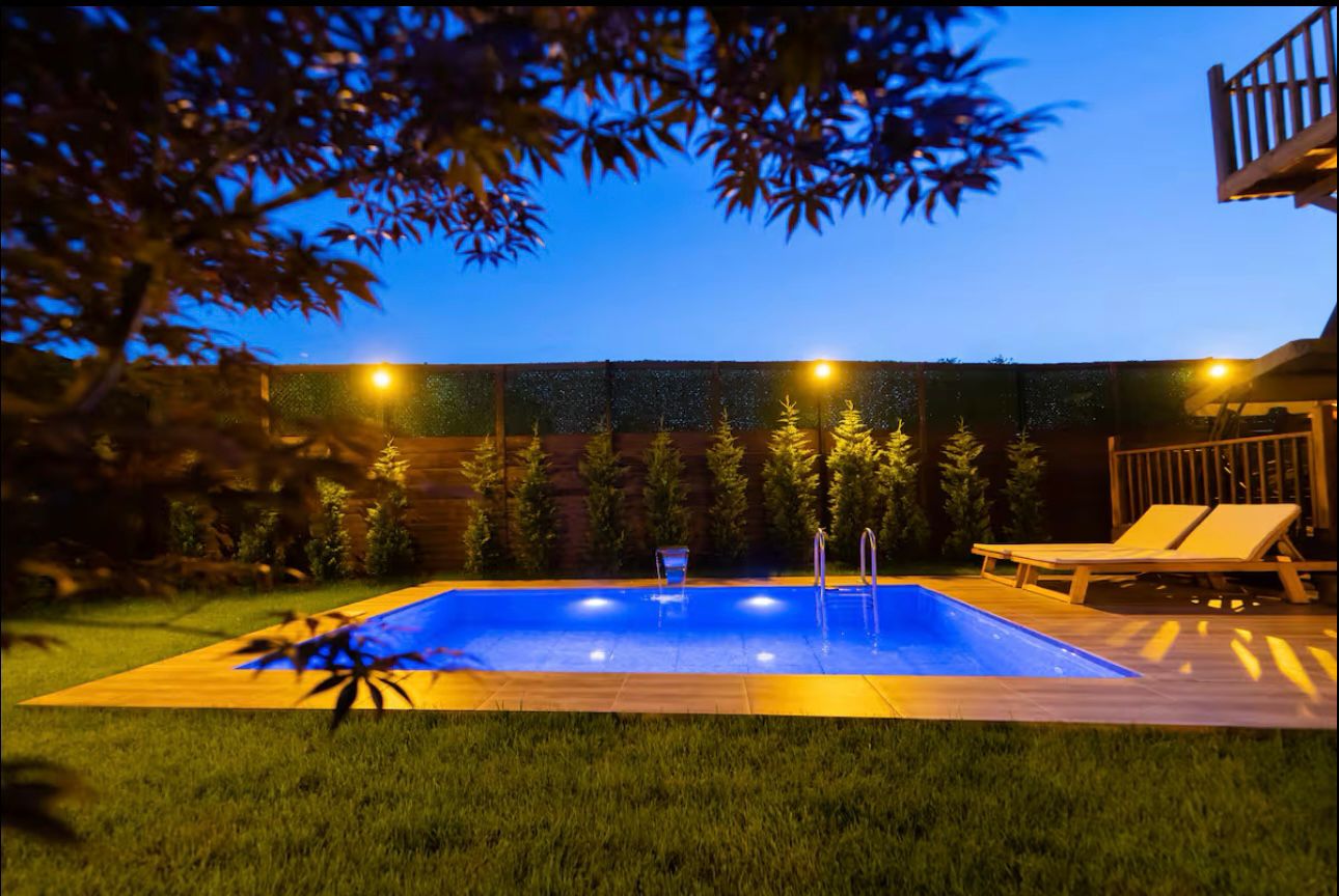 Sapanca  Balayı 2 Kişilik Geniş Jakuzili Bungalov  60