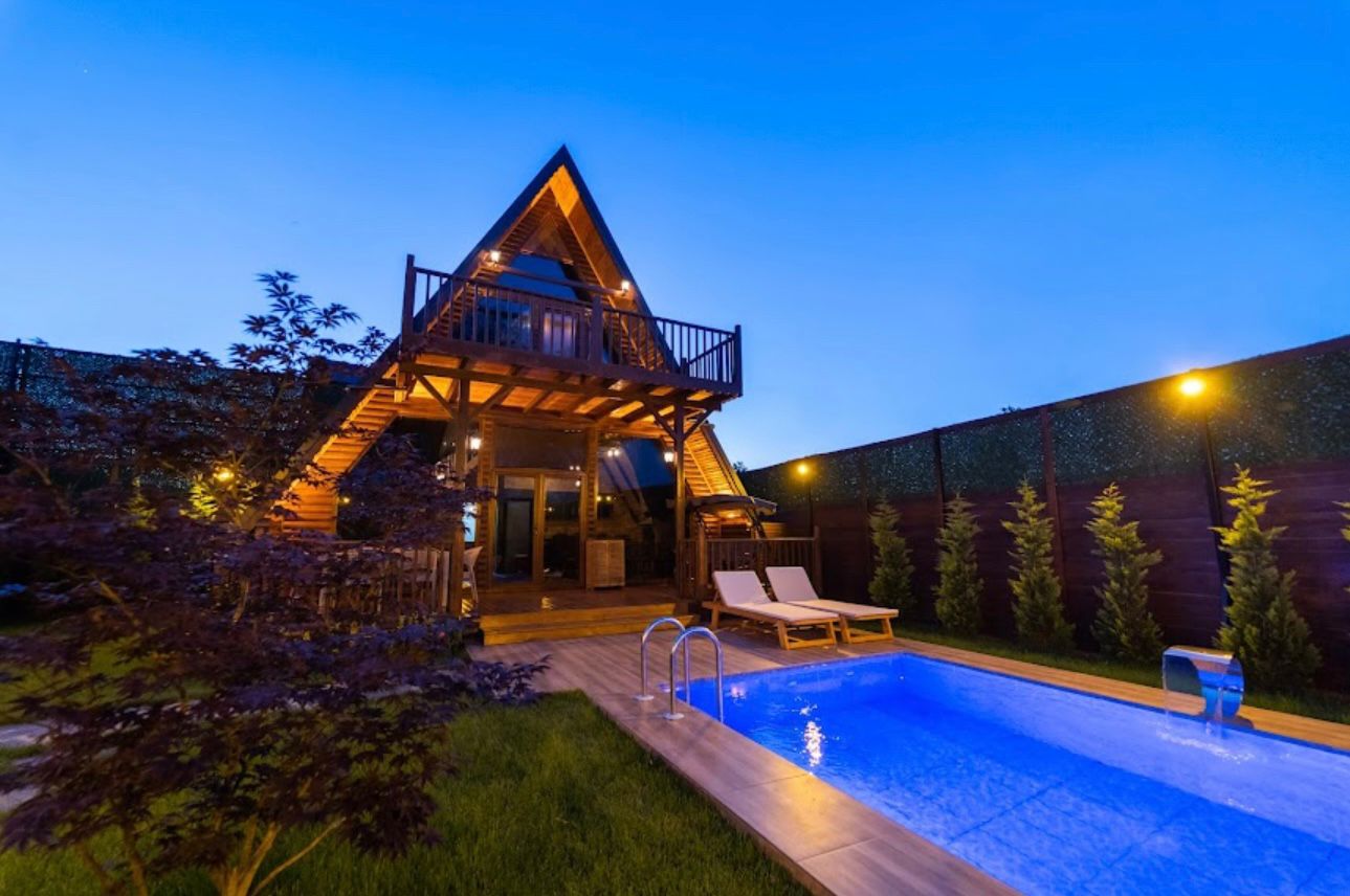 Sapanca 8 Kişilik Jakuzili Geniş Bahçeli Bungalov  62