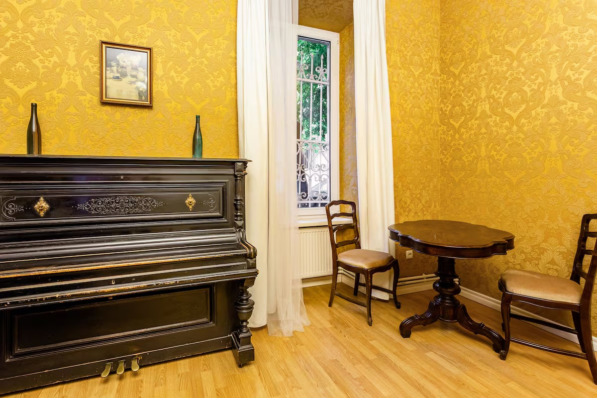 Tiflis Daire Piano Klasik 99501