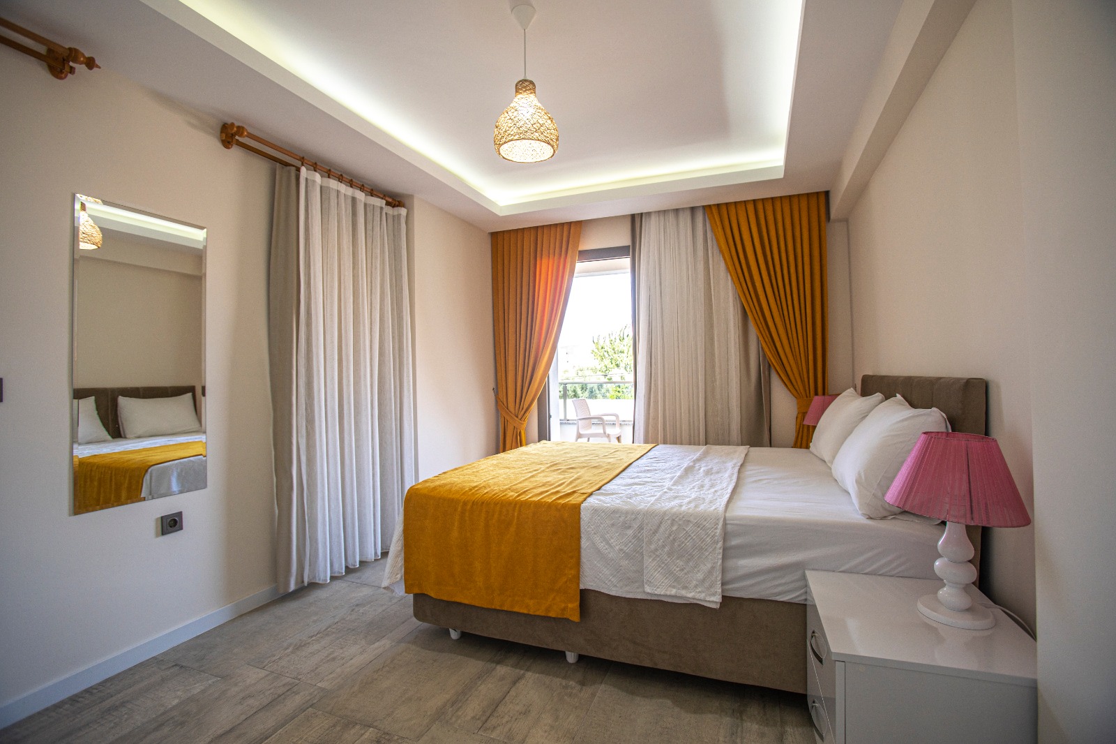 Fethiye Çocuk Havuzlu Villa Batı