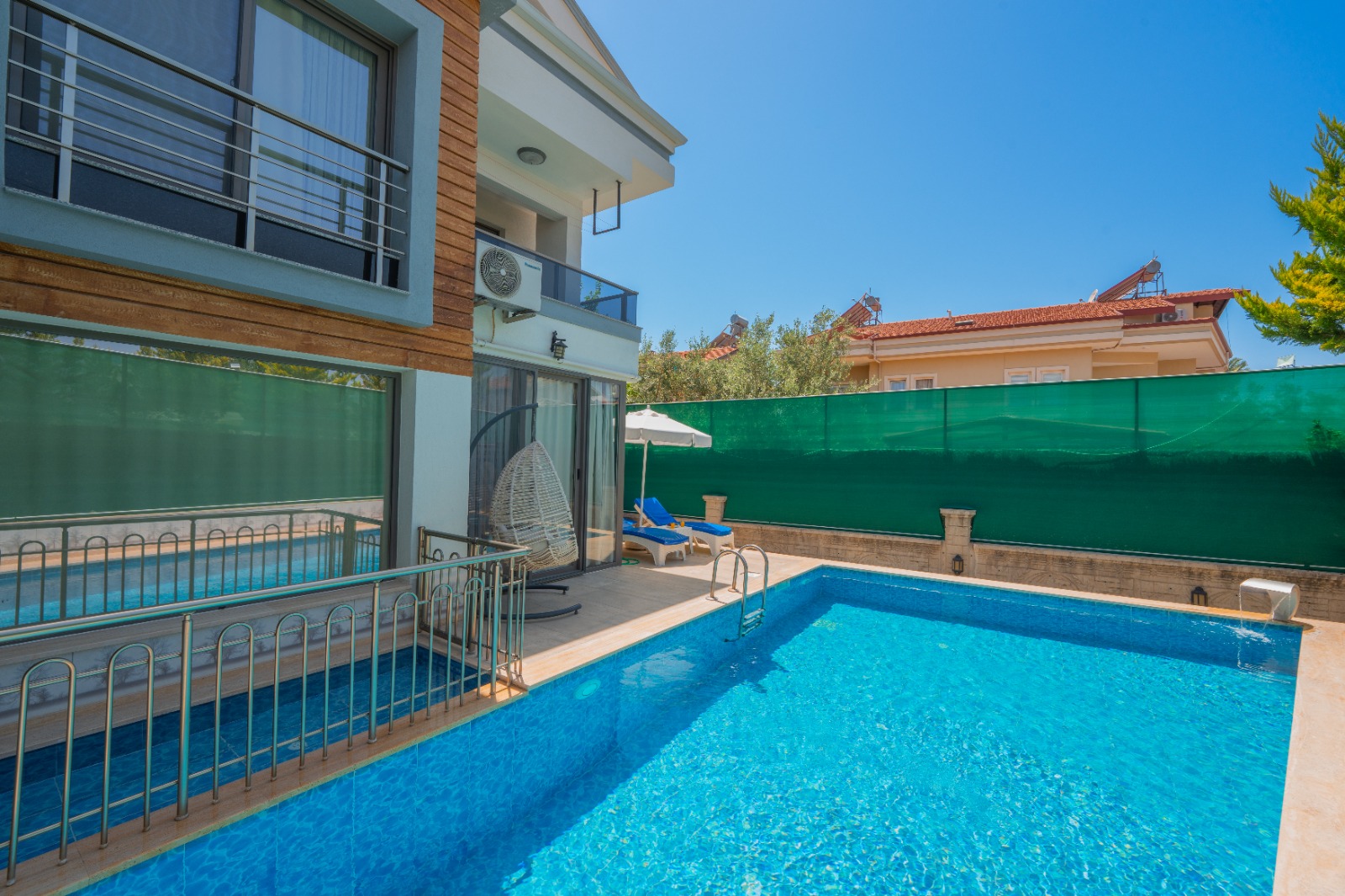 Fethiye Çocuk Havuzlu Villa Batı