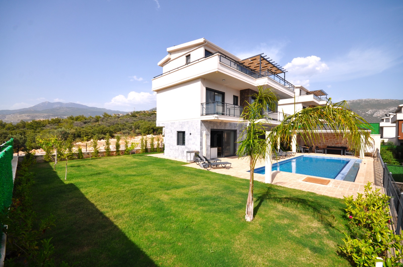 Kalkan Villa İnci 4+1 Modern Şıklık
