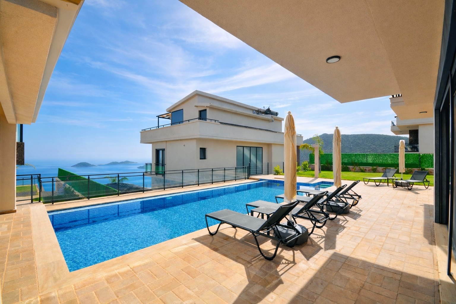 Kalkan Villa Kuvars 4+1 Modern Şıklık
