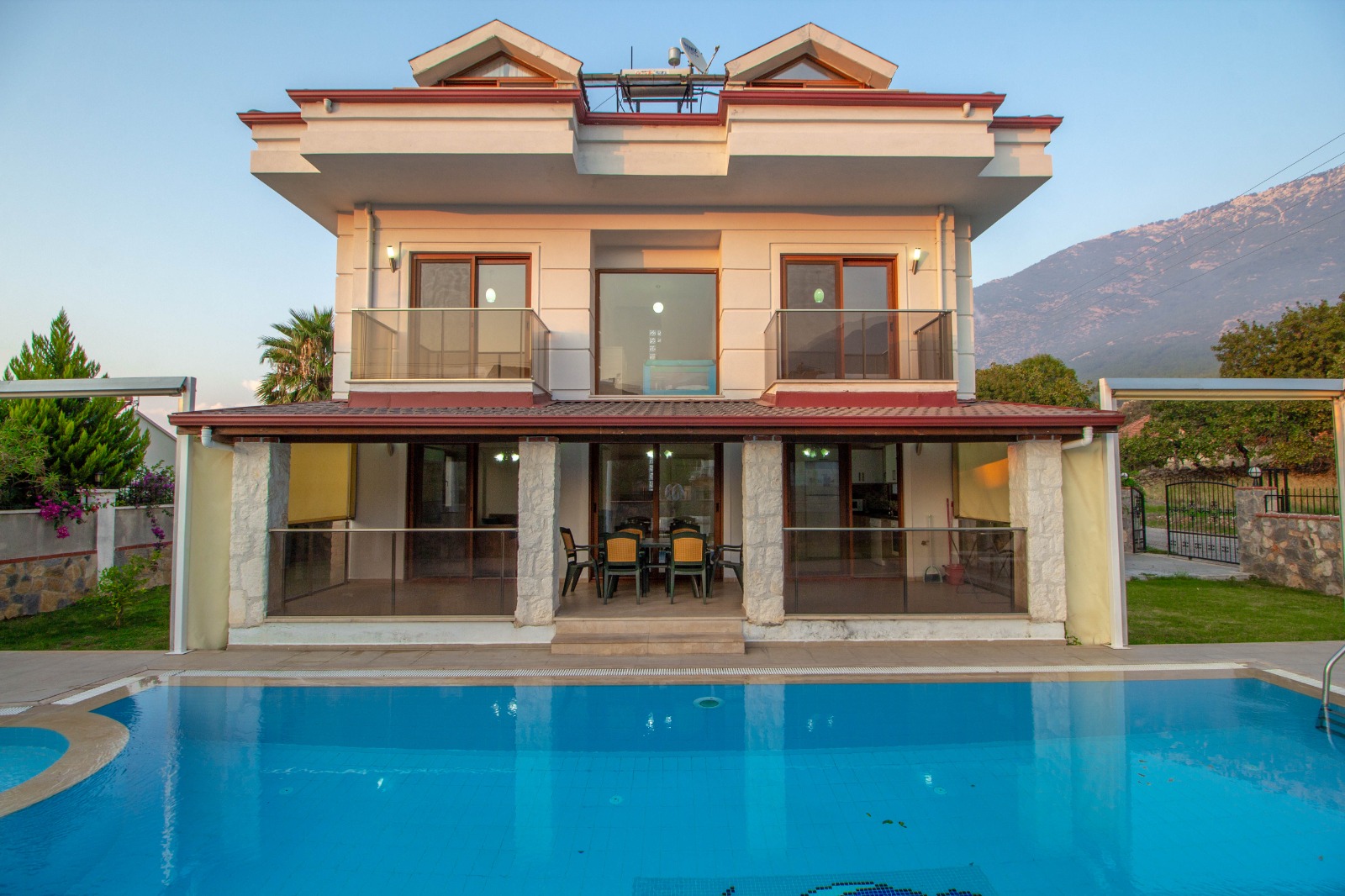 Fethiye Prestij Garden Villa 4+1