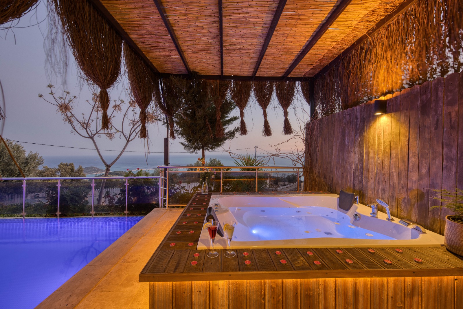 Kalkan Muhteşem Manzaralı Balayı Villası Ulya