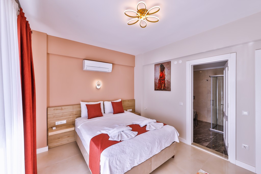 Kaş Villa Safran 4 Kişilik Jakuzili Özel Havuzlu