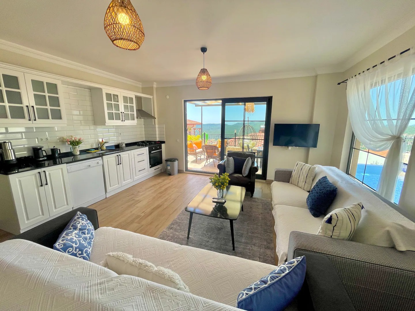 Kaş Villa Odin 8 Kişilik Teraslı Jakuzili
