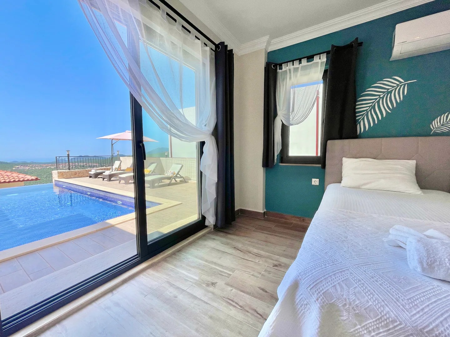 Kaş Villa Odin 8 Kişilik Teraslı Jakuzili