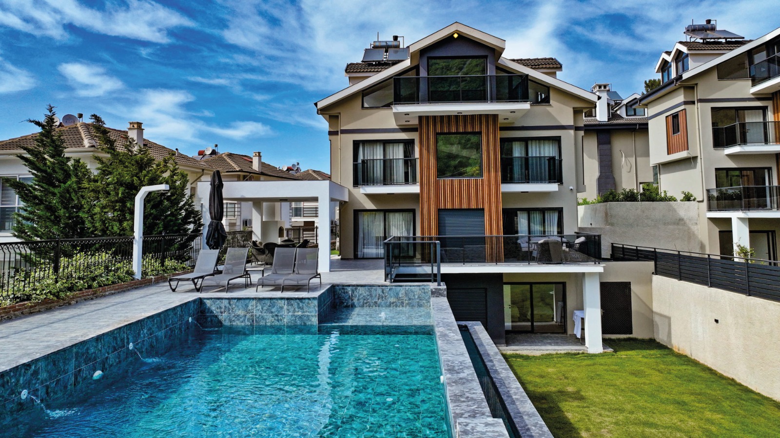 Pandora A Villa