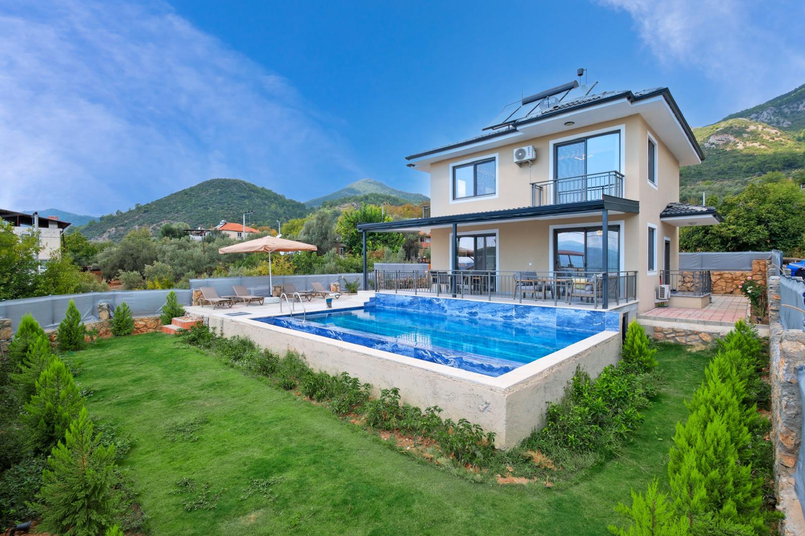 Fethiye Villa Eagle 1 İncirliköy Jakuzili Geniş Bahçeli