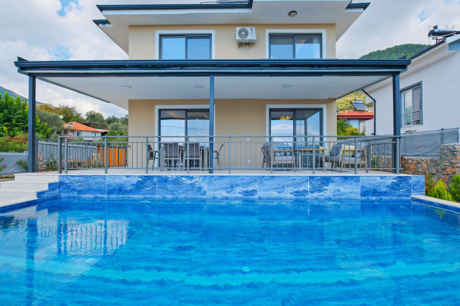 Fethiye Villa Eagle 1 İncirliköy Jakuzili Geniş Bahçeli
